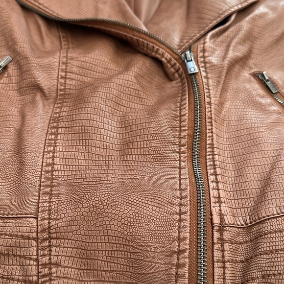 NWOT G By Guiliana Brown Faux Leather Jacket size S - Picture 5 of 6